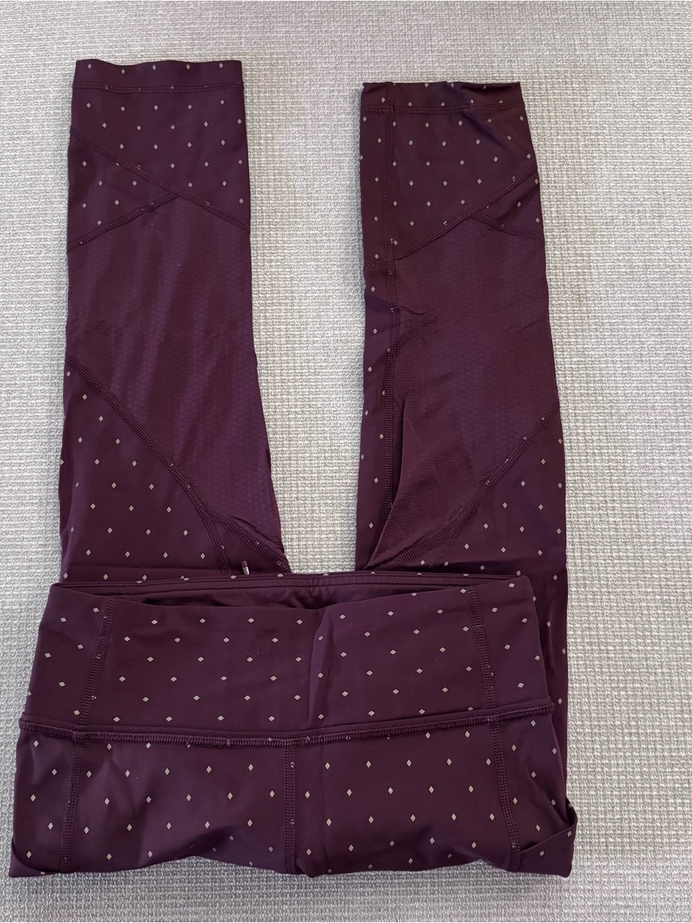 Lululemon Maroon Leggings with mesh Subtle Diamond Print women 4